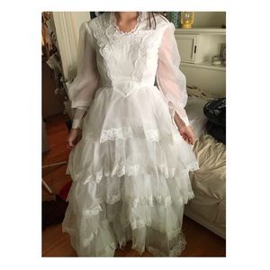 Vintage Wedding dress/gown
